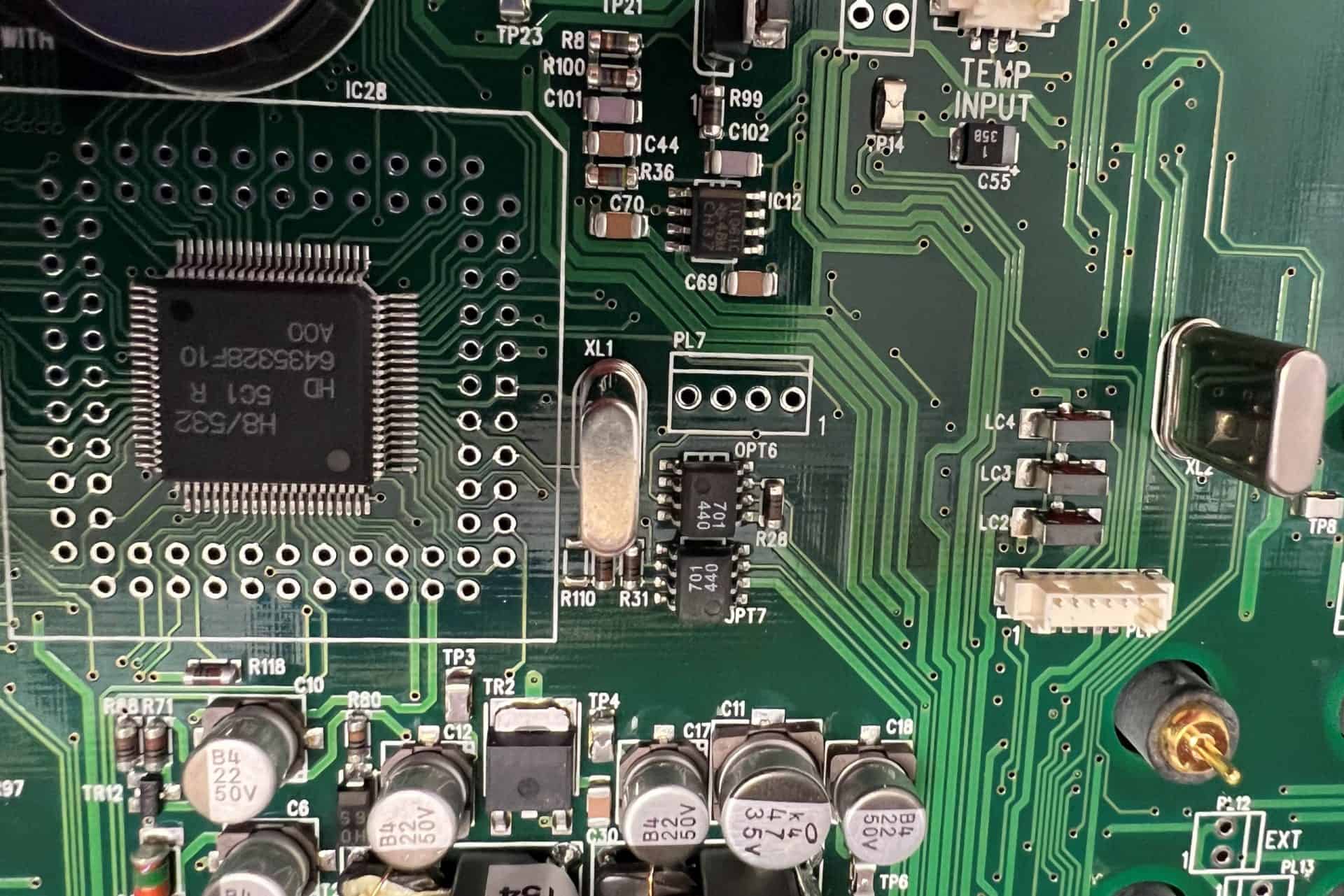 Understanding the Differences Between Non-accredited and Accredited Calibrations